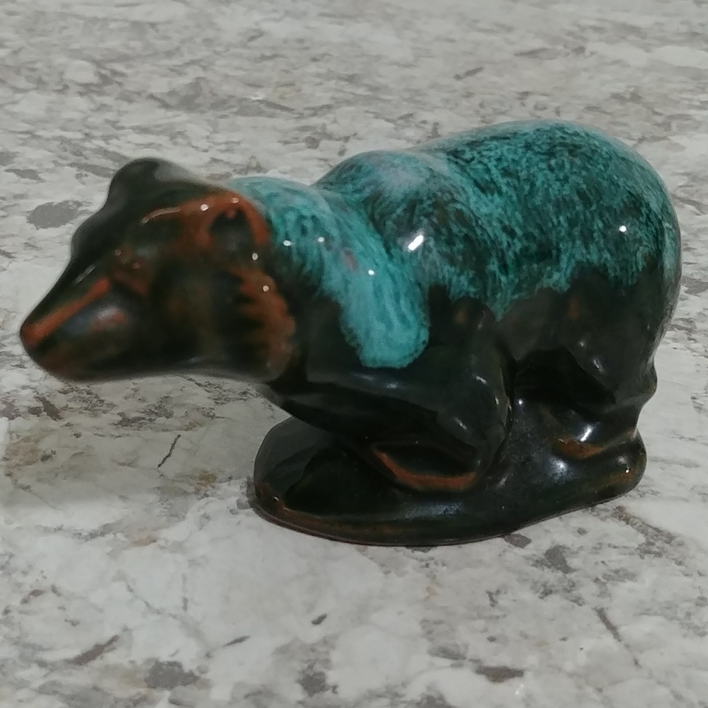 Vintage Blue Mountain Canada Bear Figurine